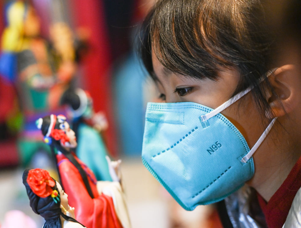 Խ��Խ����ķ��š����׽��й����ű������۲�